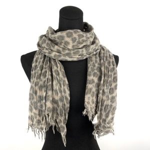 Wilfred WOOL Neck Scarf Animal Leopard Print